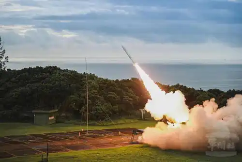 台岛一声巨响,亚洲最大导弹基地爆炸美国收到消息后很无奈
