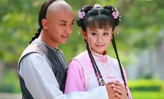 李佳航成名背后两个女人,出演张伟只是意外,该重新认识他了