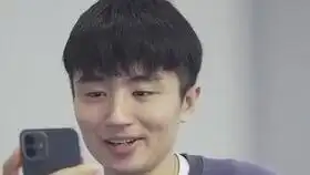 你家猪猪是怎么叫你起床的呢情侣日常表情包表情动图