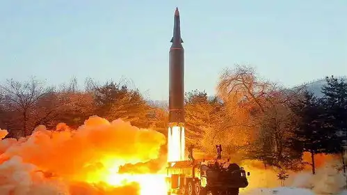 胡塞武装世界第六亮出高超音速导弹美国军舰麻烦大了