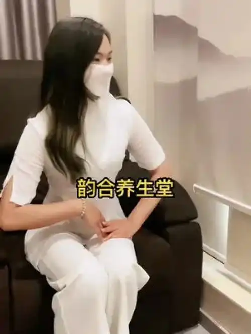忽闻初夏至,满城绿意浓韵合养生堂欢迎您足浴养生美女探店这店环境太好了好看的小姐姐