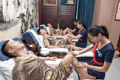 足疗女技师自述大钟小钟有何区别何谓点钟加钟排钟
