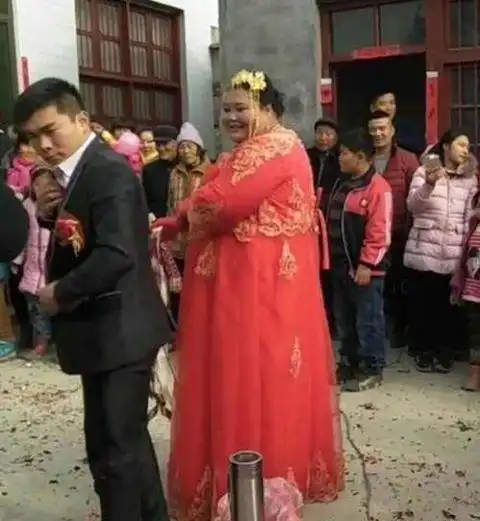 5年后打工人将有两大难题,708090后会遇到,早准备早解决