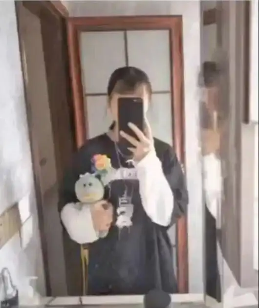 每日一逗小哥哥,网恋吗,老太婆我萝莉音,嘤嘤嘤