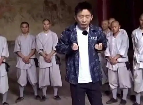明星包场少林寺原因曝光,杨迪回应我何德何能