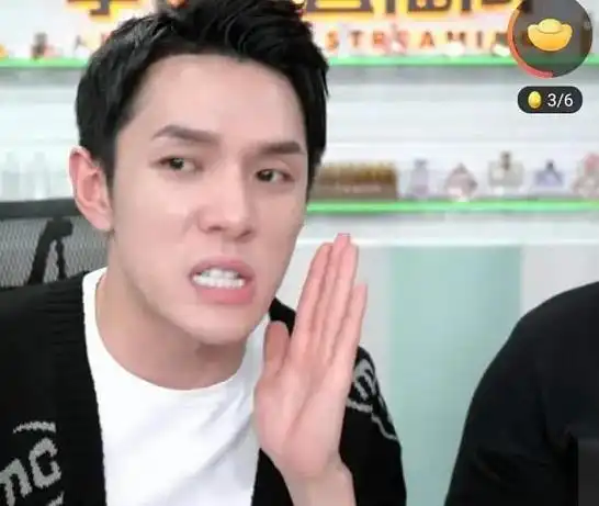 李佳琦的牙火了怎么回事李佳琦的牙怎么了