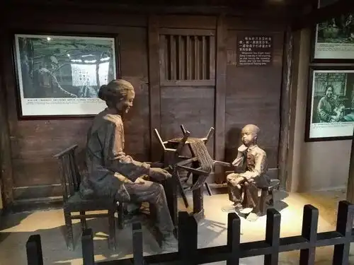 1960年,朱老总回乡不识自家房子,被表弟挑剔穿得不如县干部