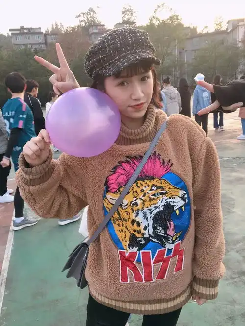 叮人文学院就业服务职场美妆计划开始啦