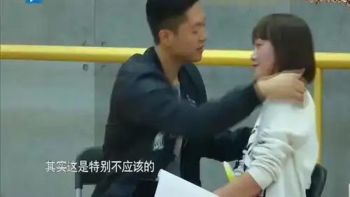 凌潇肃蓝盈莹尴尬拍吻戏,蓝盈莹鼓起勇气真亲,表情可爱极了