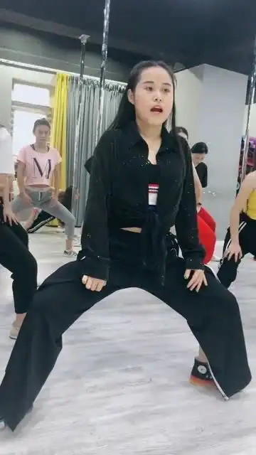 这才是正确的蹲马步姿势