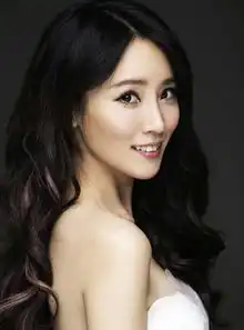 吴京为啥从不晒自己的妻子看到谢楠长发的样子,网友这谁敢晒啊