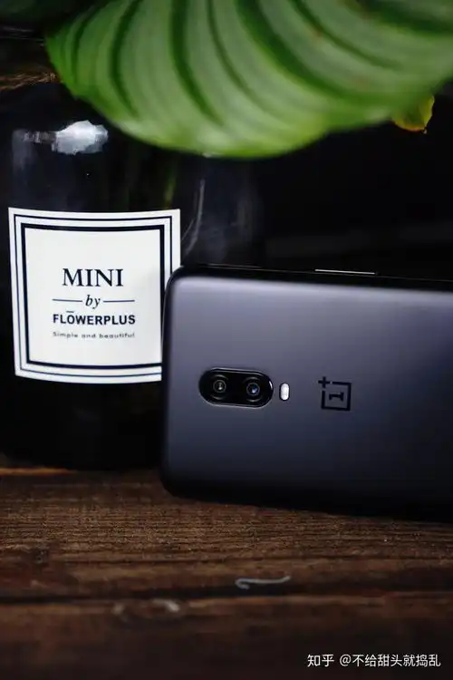 oneplus6t评测颜值在线性能爆炸,这是你心中的旗舰手机吗