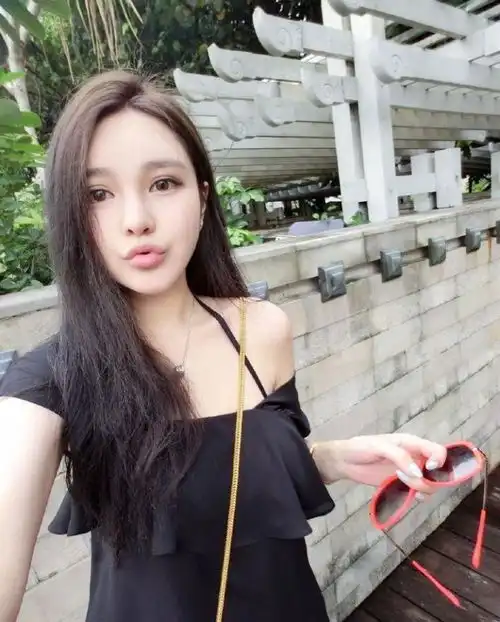 周扬青被曝做经纪人,彻底摆脱罗志祥前女友的身份