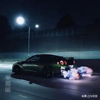 会喷火的战神gtr35
