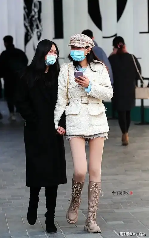 街拍组图又时尚又温暖的光腿神器,让美女更有潮人范儿