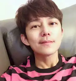 快本吊绳意外断开,何炅高空坠落,生气的发飙还骂哭了导演