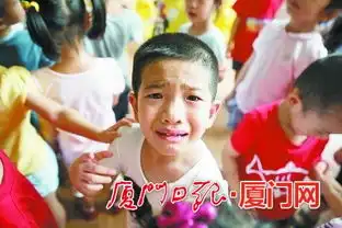 开学大片刷爆朋友圈萌娃哭是眼泪想出来散步