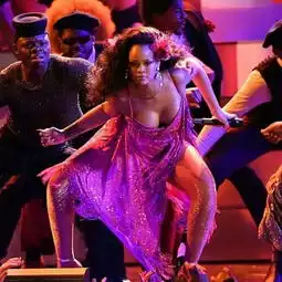 格莱美rihanna从日日胖成了晶晶,kendrick疯狂羞辱jayz