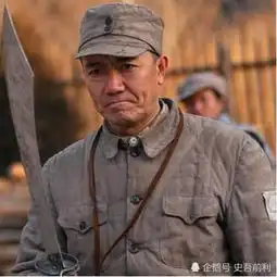 李云龙带队伏击日军,发现日军穿皮鞋,立刻下令撤退,这是为什么