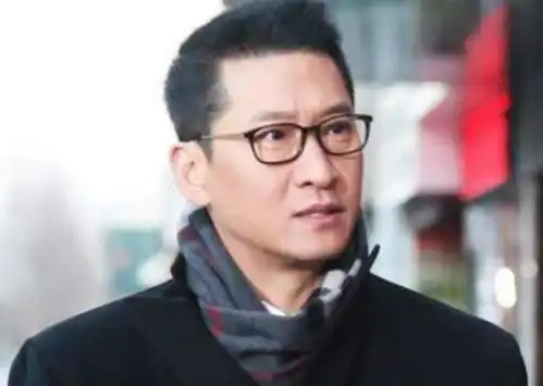 他是最失败的演员,被林心如坑了16年,如今50岁种田身价上亿