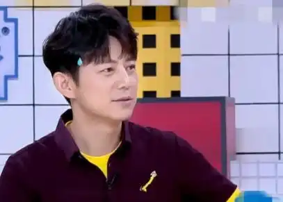杨超越吐槽何炅能搓出面条,谁注意何老师的表情