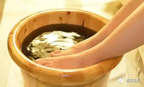 用这3味中药泡茶喝,精力充沛延缓衰老,58岁像28岁