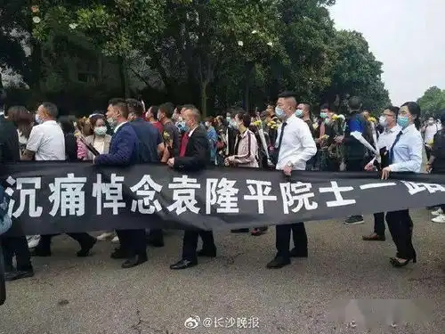 看哭了今天,从长沙明阳山殡仪馆发出的每一条朋友圈都让人破防