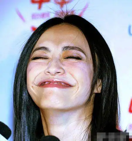 貌美如仙一笑丑得惊人杨幂舒淇刘亦菲巩俐众多女星纷纷上榜