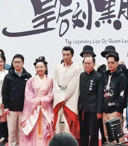 辣目洋子演甜剧却被男主嫌弃看清他的表情,网友翻版成毅吗