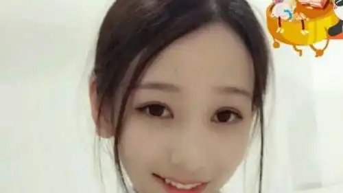 ps恶搞感觉这销魂的表情配这个背景有点浪费啊,求大神ps