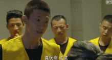 张一山在余罪里简直是行走的表情包,从眉毛到脚趾头都是戏