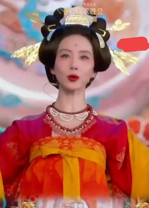 央视春晚群星表情包岳云鹏表演完苦瓜脸,关晓彤刘诗诗捂嘴狂笑