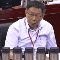 搞笑柯文哲捶桌子的恶搞表情包,真是百看不厌