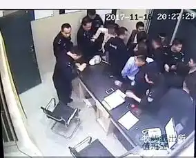 15岁江西女孩网恋27岁男子派出所里要做傻事