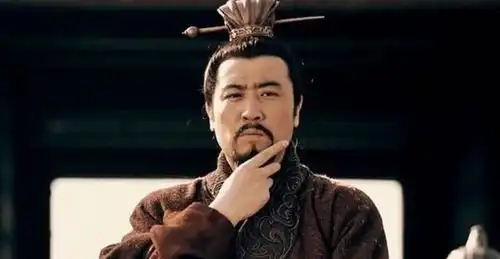刘协得知刘备称帝,对着蜀国方向大笑3声,他的笑声有何含义