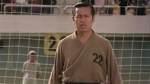 大哥你一人对他们多人,有信心打过吗,他们可比你想象的厉害啊