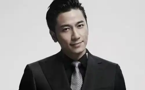 tvb的男星状态,吴卓羲的帅气引发热评,74岁的郑少秋令人惊讶