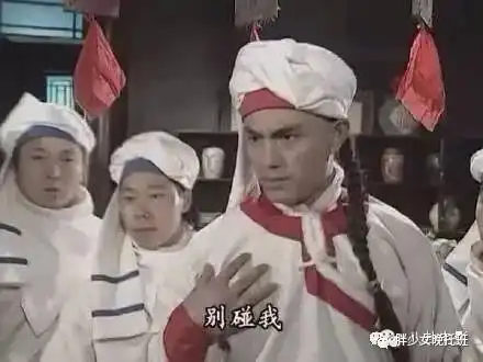 小学生报告中年人,最怕儿子写作文