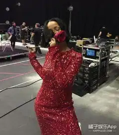 比伯弟弟a妹出糗gaga哭了第58届格莱美亮点汇总