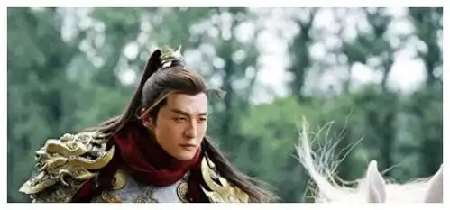 四个版本的吕布,前三位搞笑,却只有他成为经典黄磊汉朝何润东孙艺洲古天乐三国演义三国志战略版网易订阅