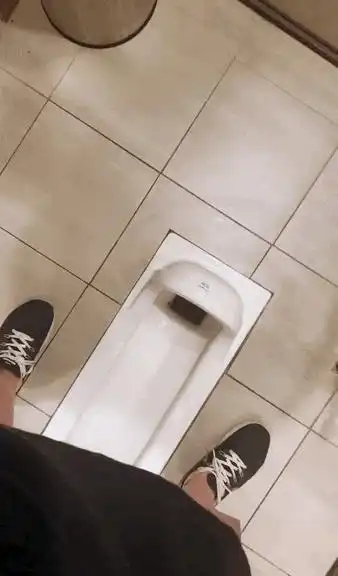 搞笑gif论明星在舞台上的表现力是如何体现的尔康