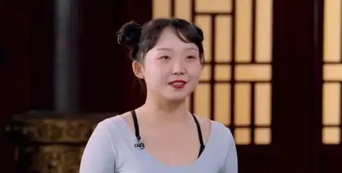 辣目洋子李宏毅新剧开机,男方表情冷漠被传不满,女配却都很漂亮