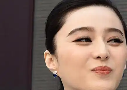 女人这里长皱纹,比鱼尾纹还显老,偏偏总有人当没看见