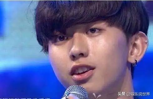 明星关掉美颜后,蔡徐坤变精神小伙,杨颖皮肤黝黑,刘亦菲还是美