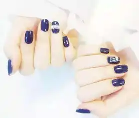 春夏怎么选美甲色系更显白呢