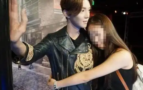 杜莎夫人蜡像馆以假乱真,明星喜欢假扮蜡像吓粉丝,要是鹿晗就惨了