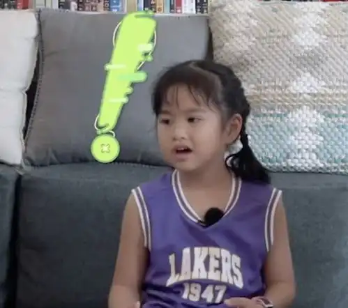 组图包贝尔女儿包饺子古灵精怪变行走的表情包惹人爱