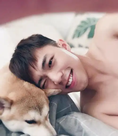 小狼狗小奶狗齐聚,五位帅哥让你挑花眼