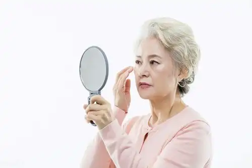 玛恩医生出现皱纹就一定是衰老吗带你了解皱纹,正确除皱