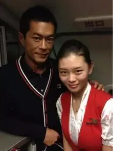 飞机上,最喜欢被空姐强迫合照的男明星